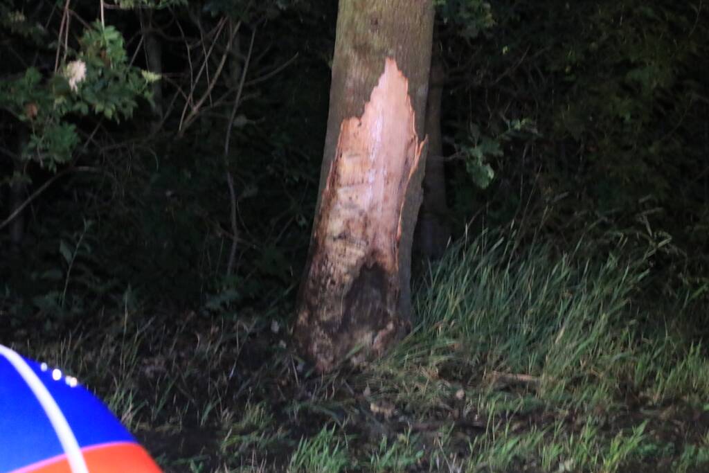 Personenauto total loss na eenzijdige botsing