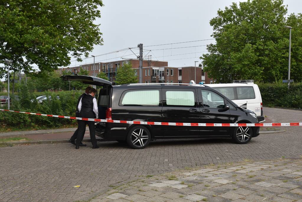 Te water geraakte persoon overleden in Prins Alexander