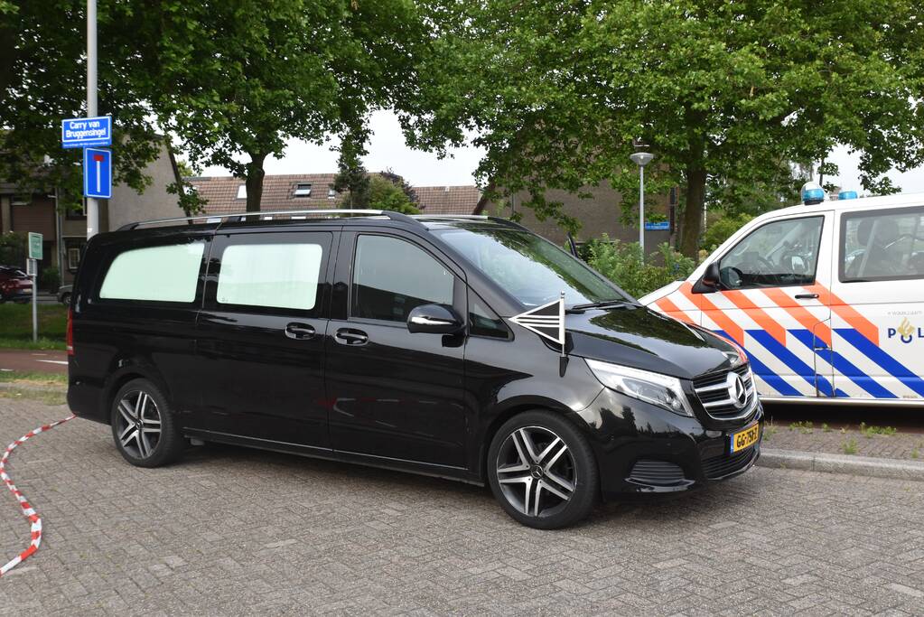 Te water geraakte persoon overleden in Prins Alexander