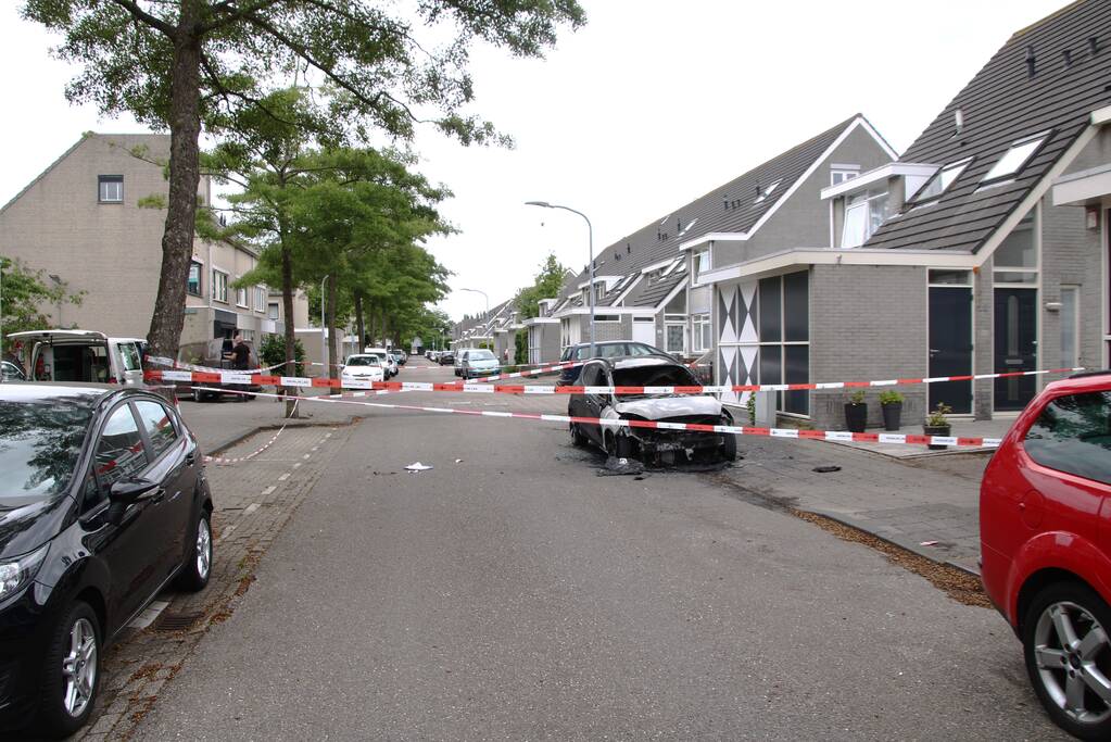 Technische recherche onderzoekt autobrand