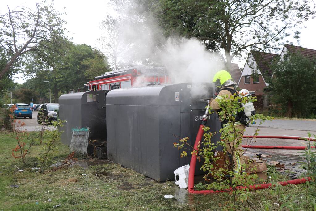 Veel rook door brand in bovengrondse container