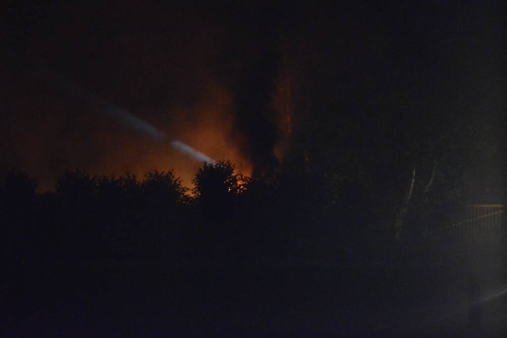 Grote brand verwoest loods