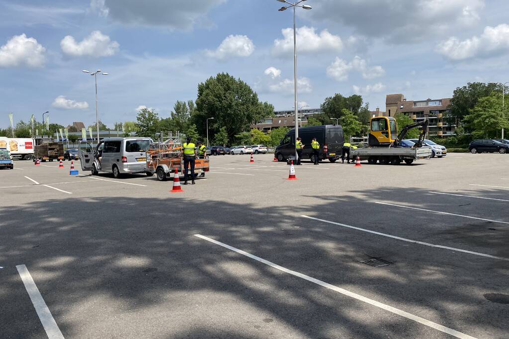 Politie houdt algehele voertuigencontrole