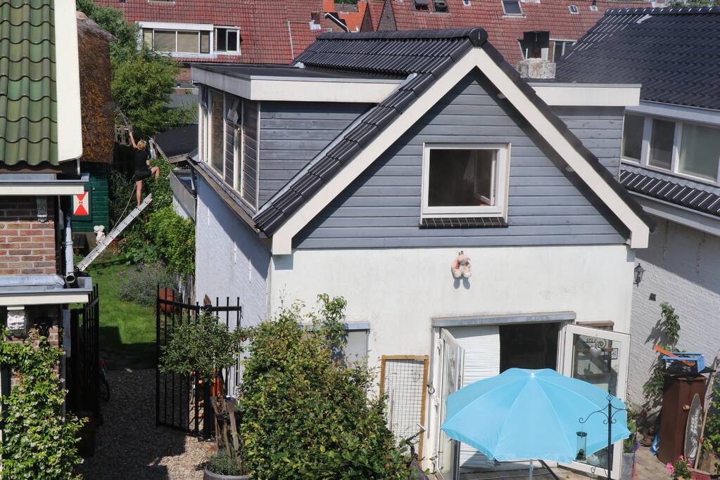 Gewonden bij brand in keuken van woning