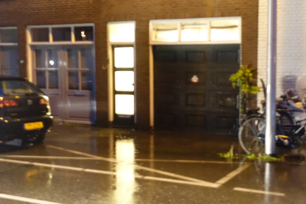 Water stroomt woning binnen