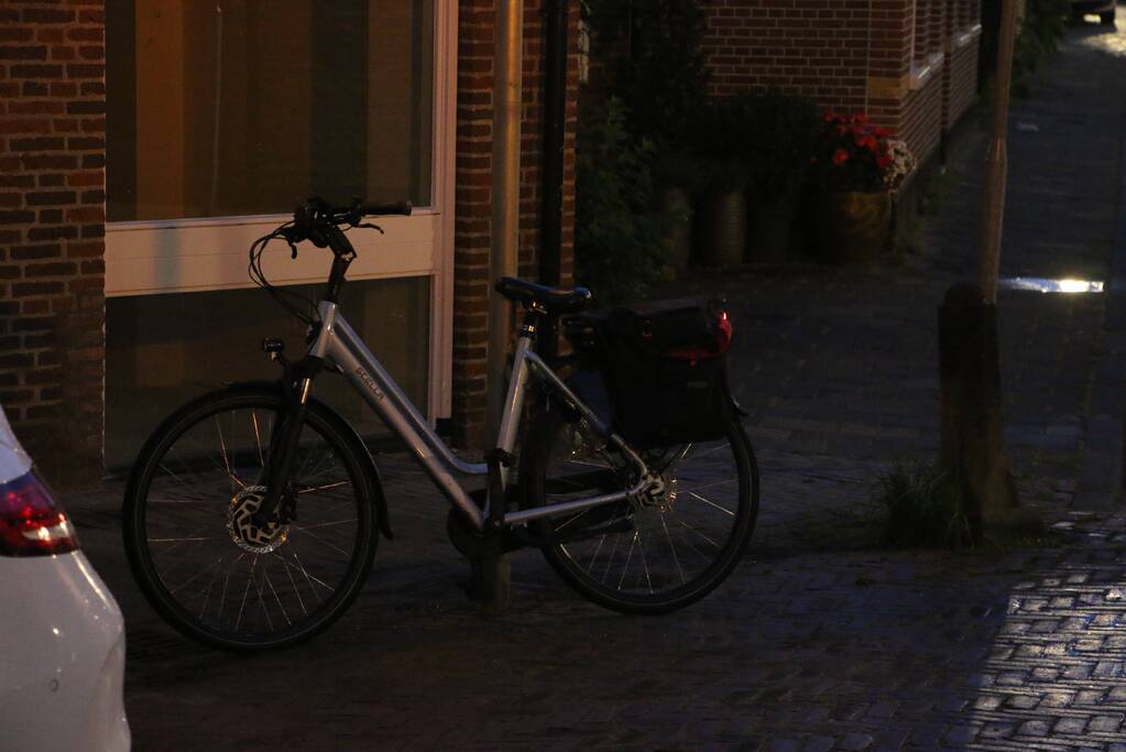 Fietsster gewond na aanrijding met auto