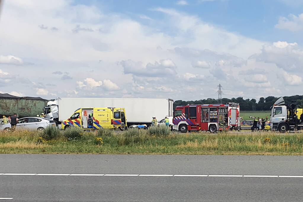 Zeer ernstig ongeval tussen twee vrachtwagens