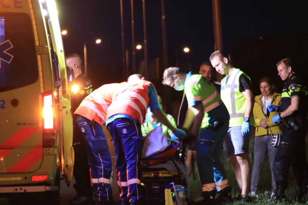 Voetganger zwaargewond tijdens oversteken