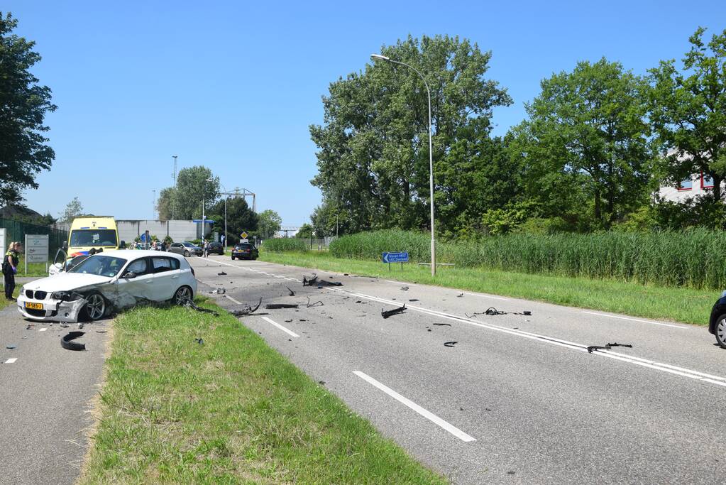 Enorme ravage na frontale botsing