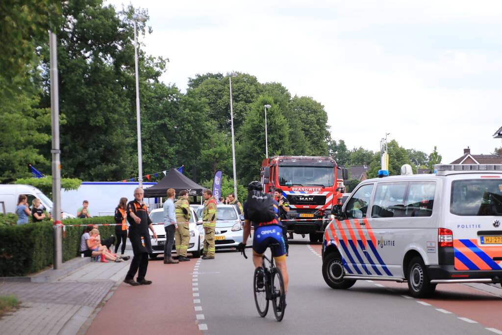 Drie auto's betrokken bij kop-staart botsing