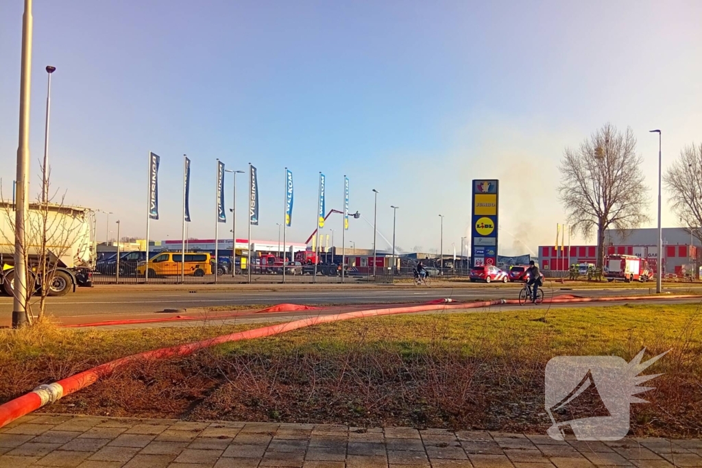 Brand verwoest meubelzaak