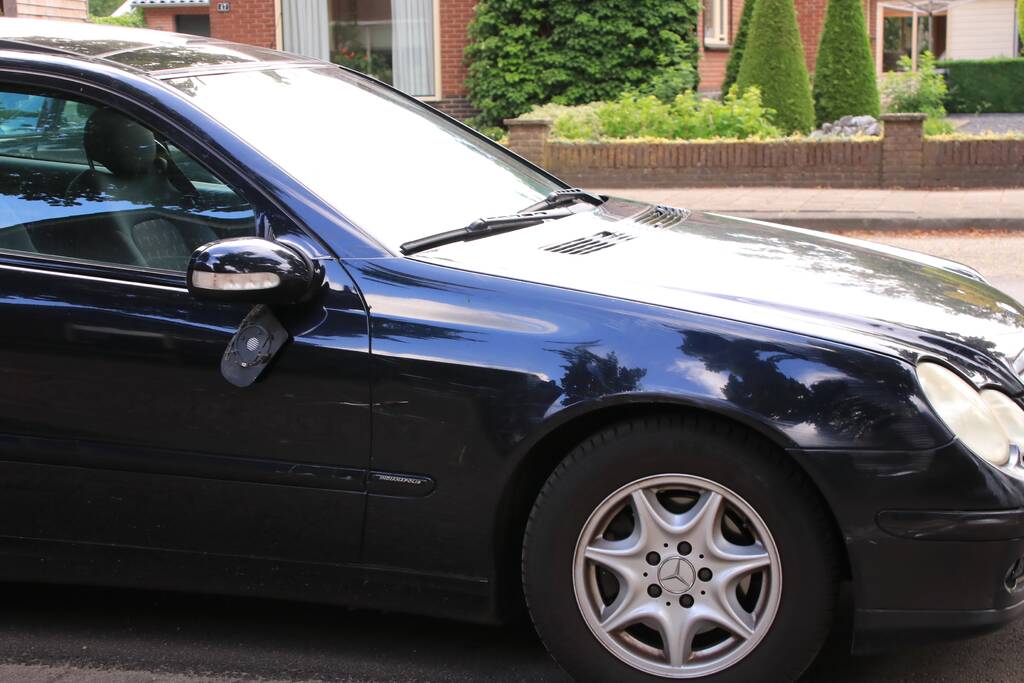 Kind op fiets gewond na aanrijding met auto