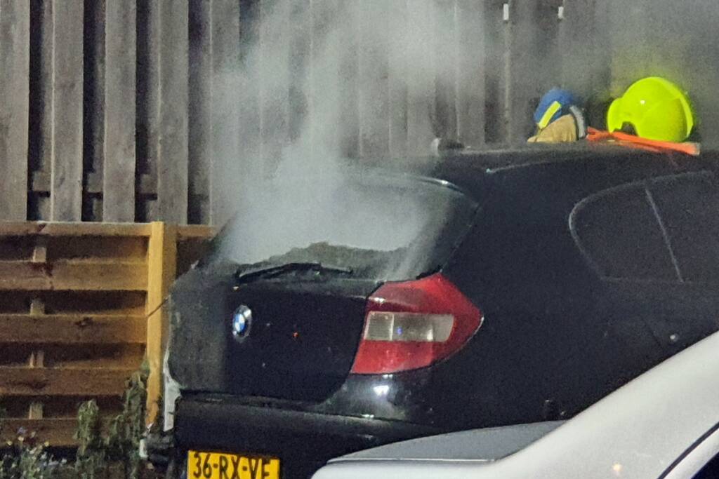 Auto verwoest door brand