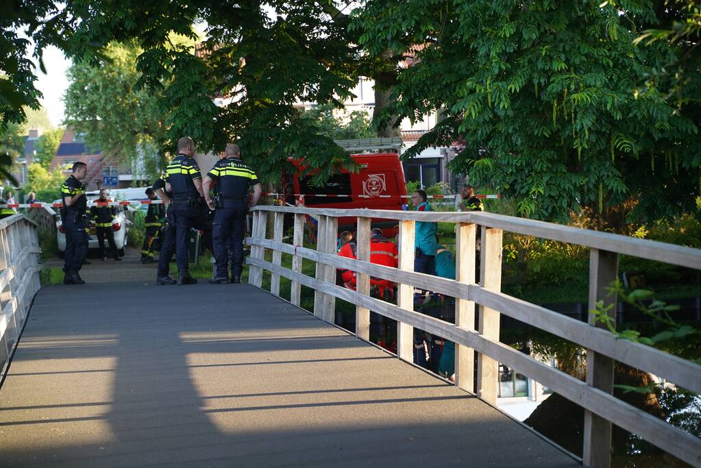 Overleden persoon aangetroffen in het water