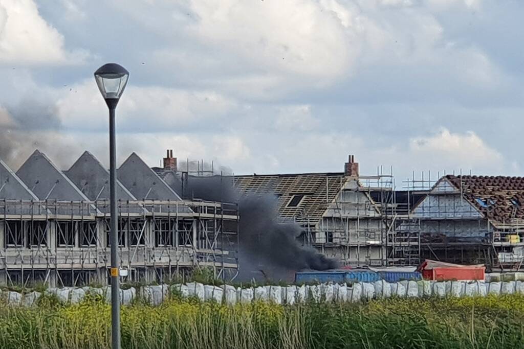 Enorme knal na brand op bouwplaats