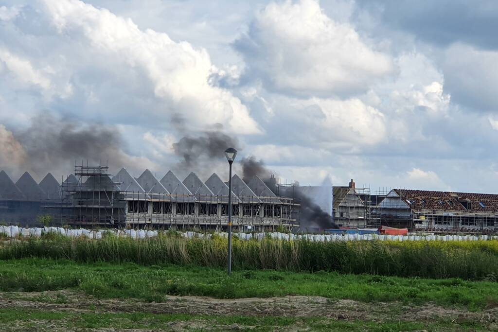 Enorme knal na brand op bouwplaats