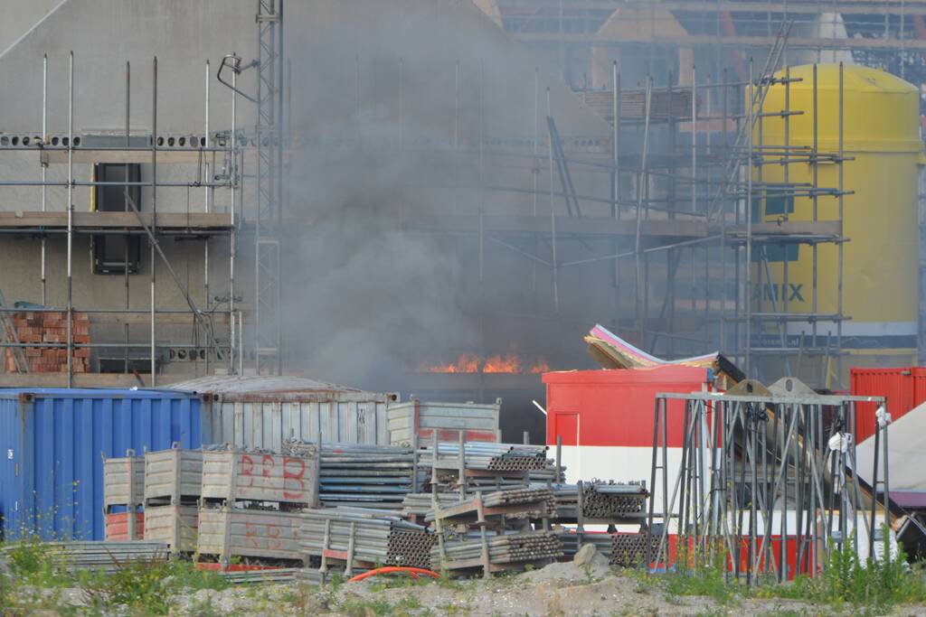 Enorme knal na brand op bouwplaats