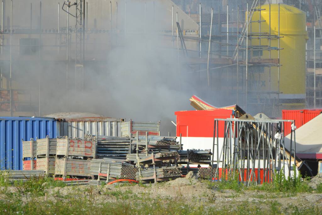 Enorme knal na brand op bouwplaats