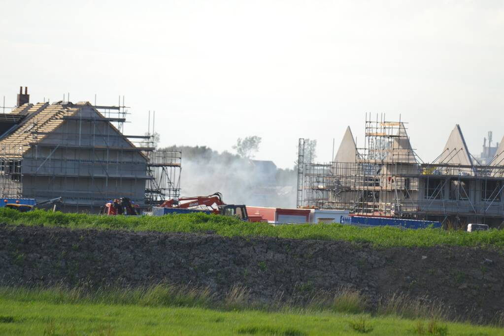 Enorme knal na brand op bouwplaats