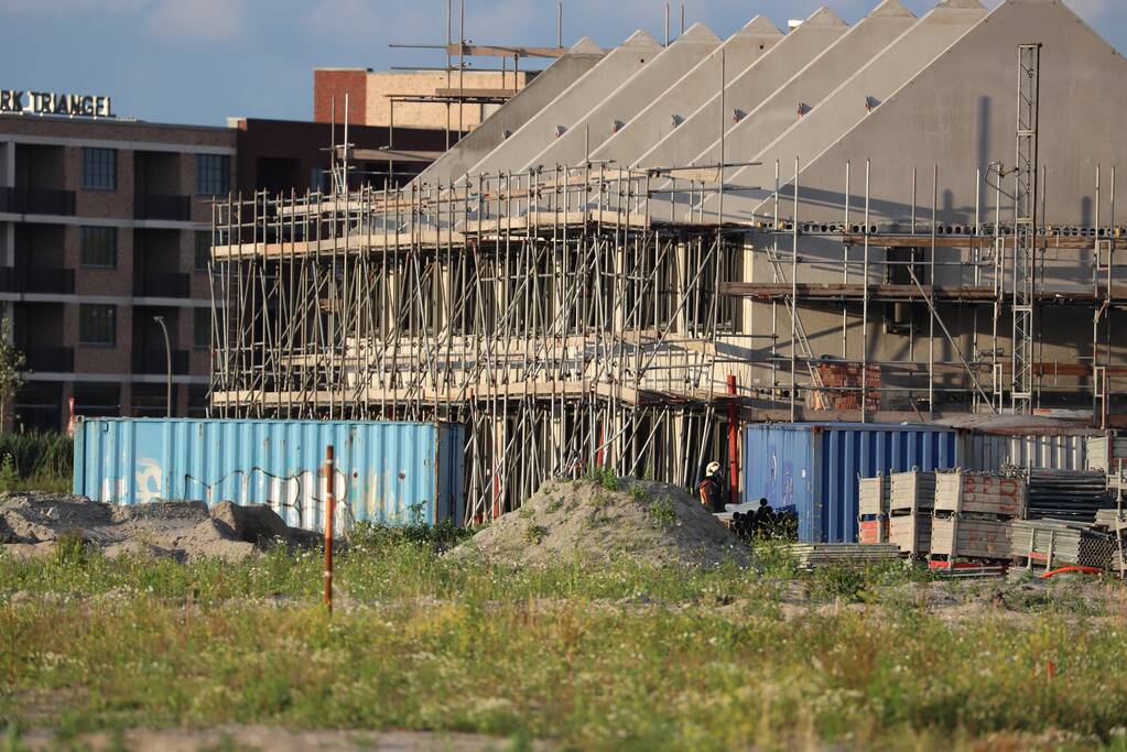 Enorme knal na brand op bouwplaats