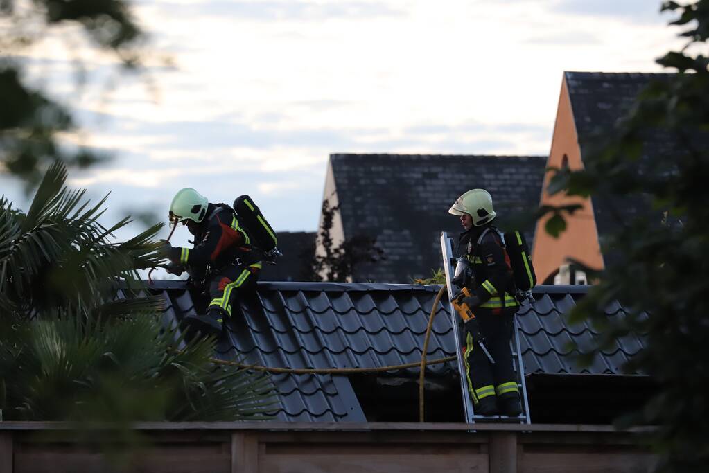 Flinke brand in schuur