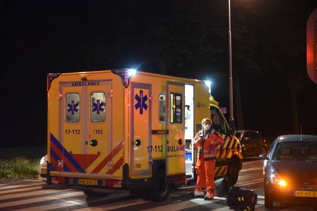 Persoon gewond na aanrijding met motor