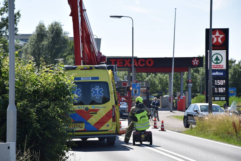 Bestuurder scootmobiel te water