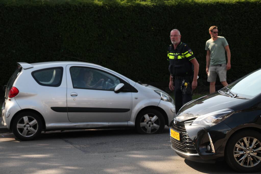 Fietsster gewond na aanrijding met auto