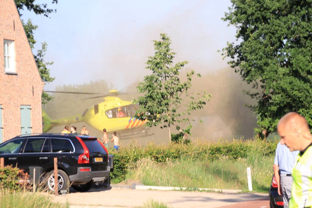 Brommerrijder gewond na aanrijding met auto
