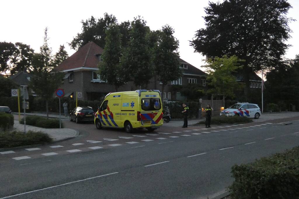 Scooterrijder gewond door aanrijding met auto