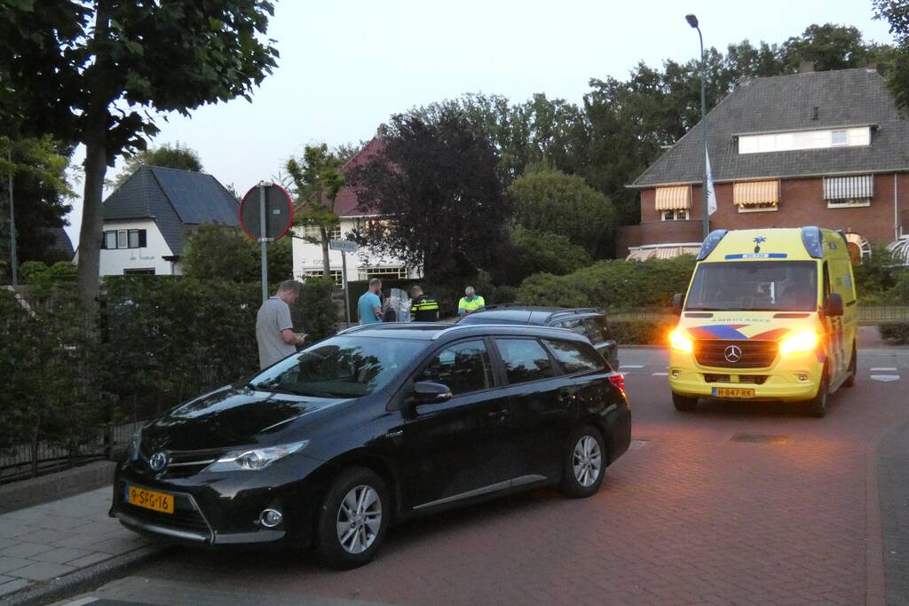 Scooterrijder gewond door aanrijding met auto