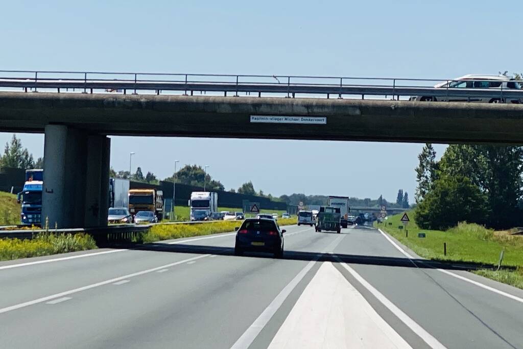 Viaduct benoemd naar omgekomen F16-piloot Kaptein-vlieger Michael Donkervoort