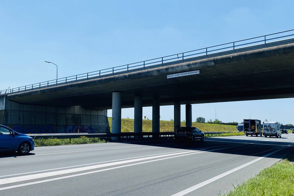 Viaduct benoemd naar omgekomen F16-piloot Kaptein-vlieger Michael Donkervoort