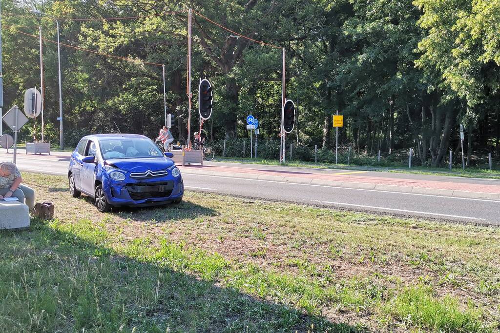 Kop-staart aanrijding bij tijdelijke verkeerlichten