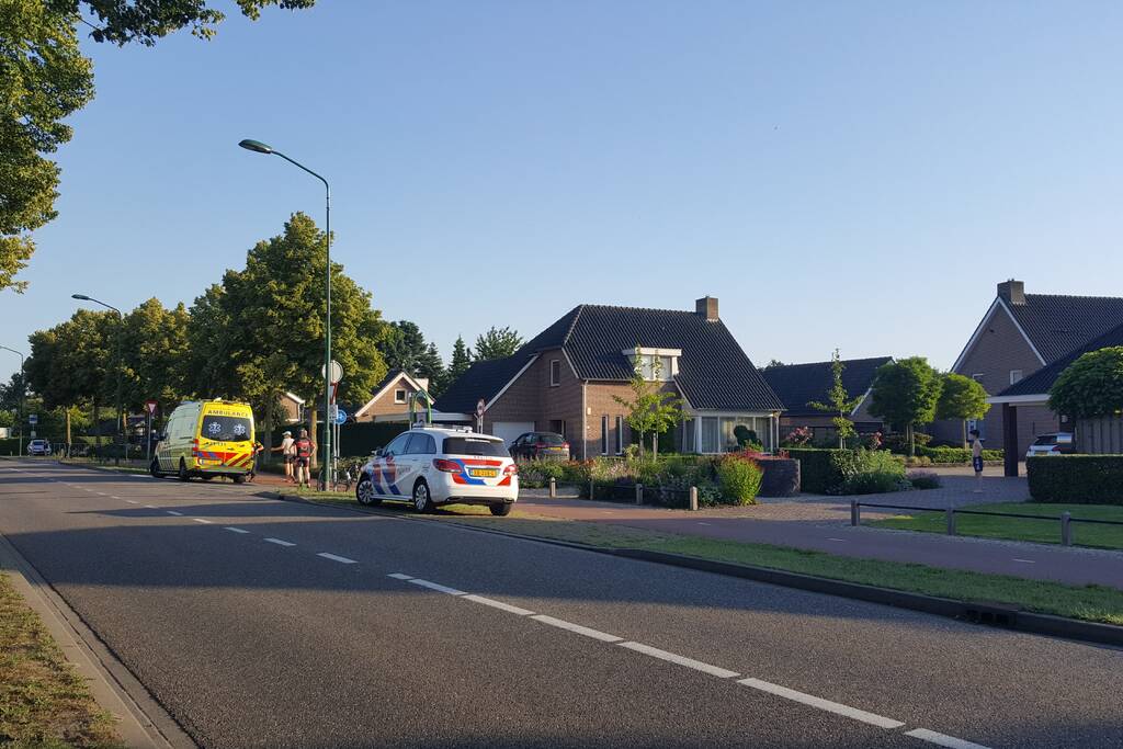 Kind komt in botsing met wielrenners