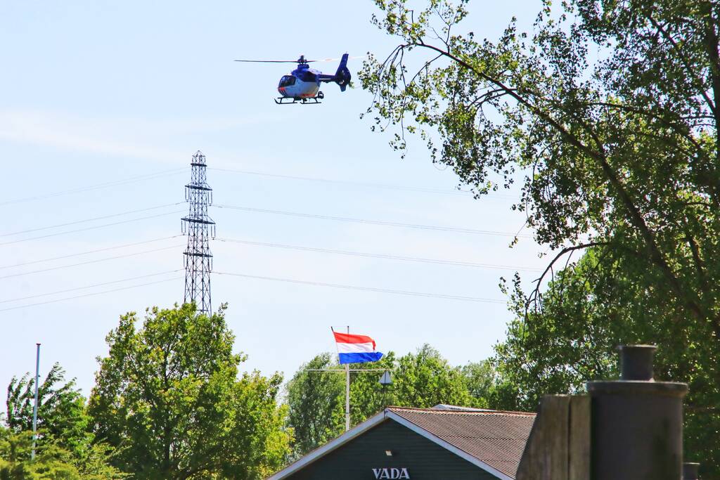 Traumahelikopter aanwezig bij grote zoekactie