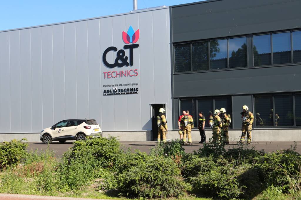 Flinke rookontwikkeling na te warm geworden oven