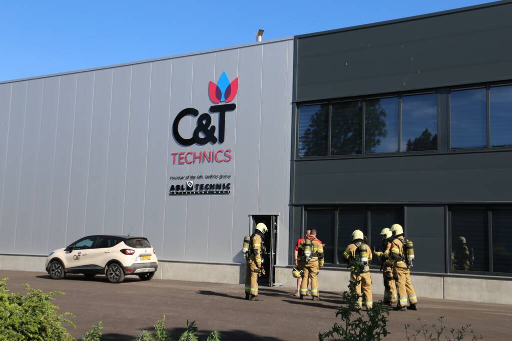 Flinke rookontwikkeling na te warm geworden oven