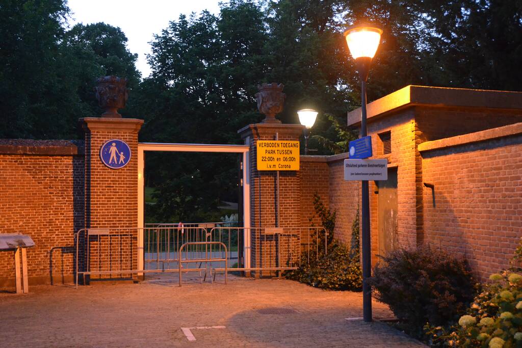 Park in avonduren afgesloten vanwege corona maatregelen