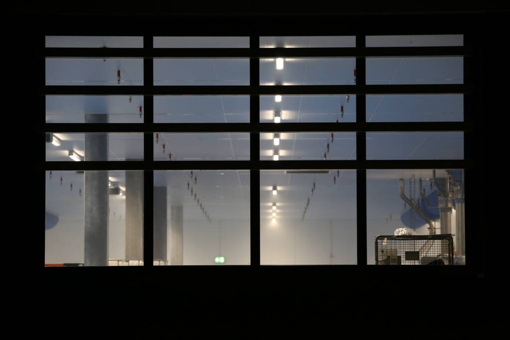 Bedrijfspand vol met rook door aangebrand brood