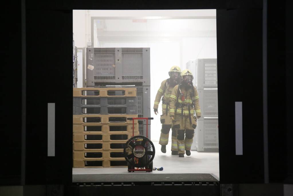 Bedrijfspand vol met rook door aangebrand brood