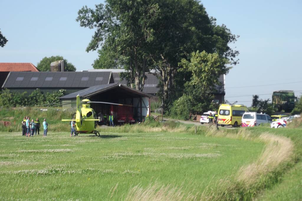 Traumahelikopter landt voor incident op boerderij
