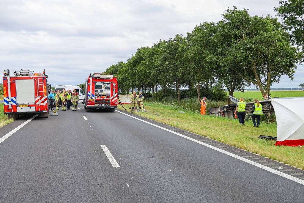 Bestuurder overleden bij eenzijdig ongeval
