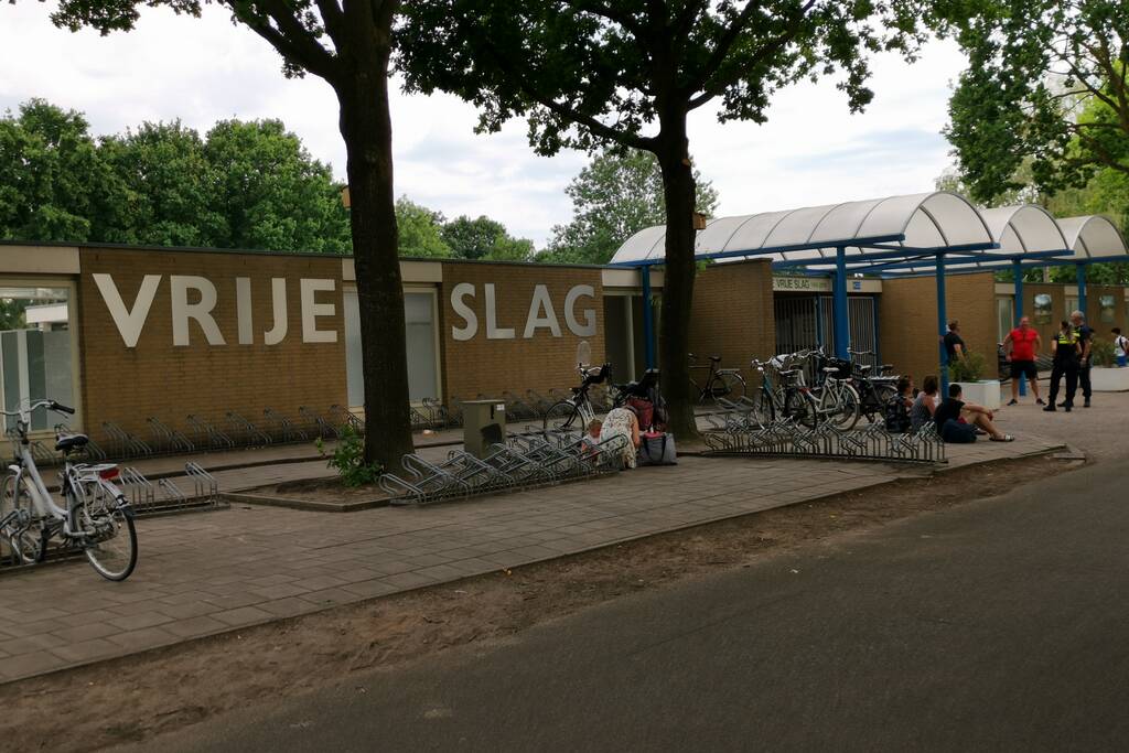 Zwembad De Vrije Slag eerder gesloten