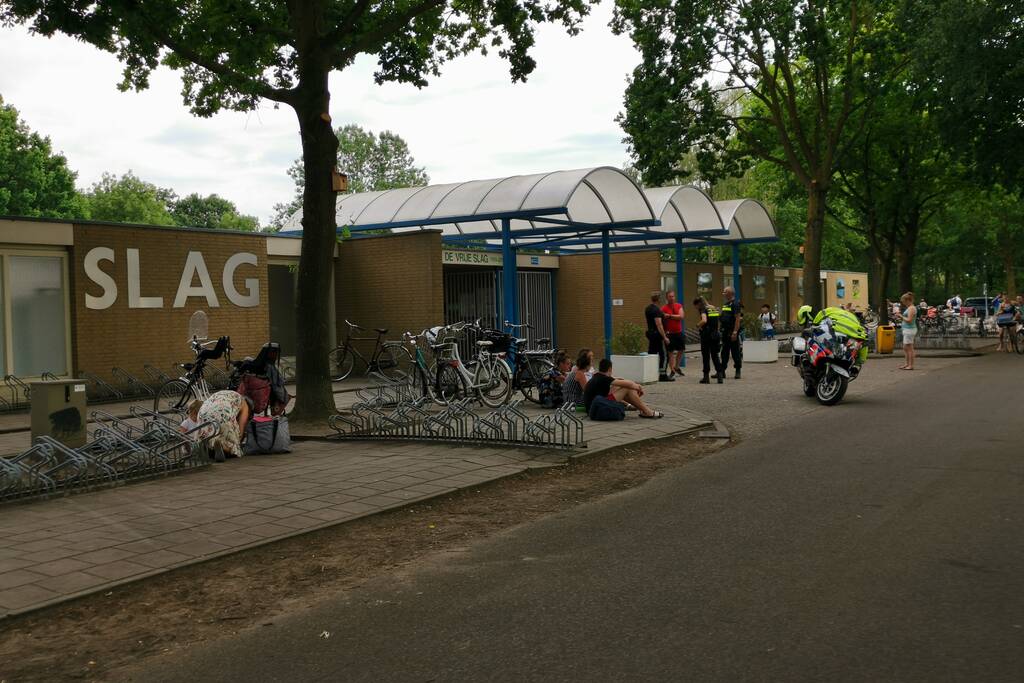 Zwembad De Vrije Slag eerder gesloten