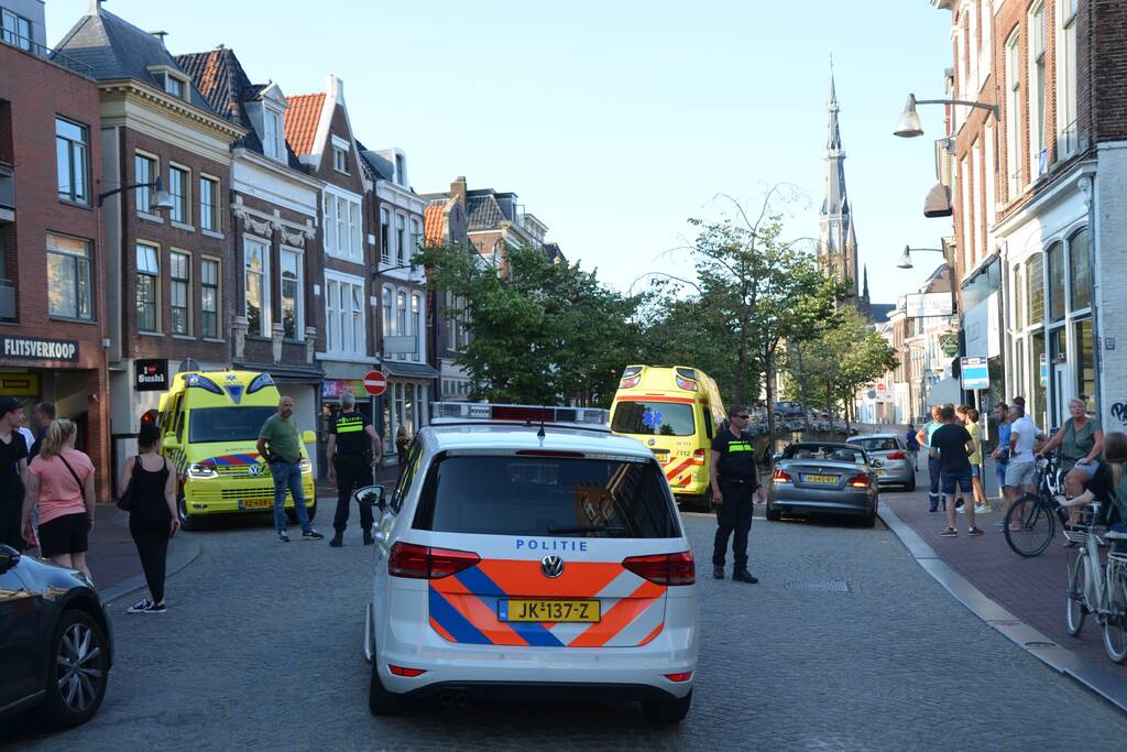 Voetganger gewond na aanrijding met auto