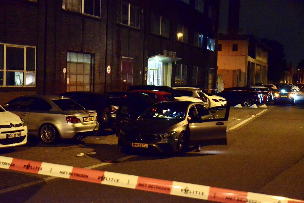 Politie onderzoekt steekpartij