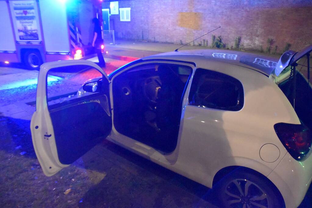 Flinke schade na vernielingen auto