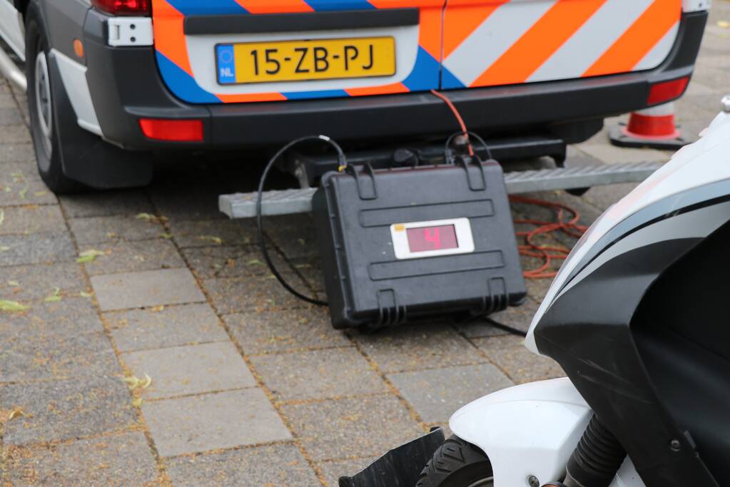 Politiecontrole op auto's en scooters