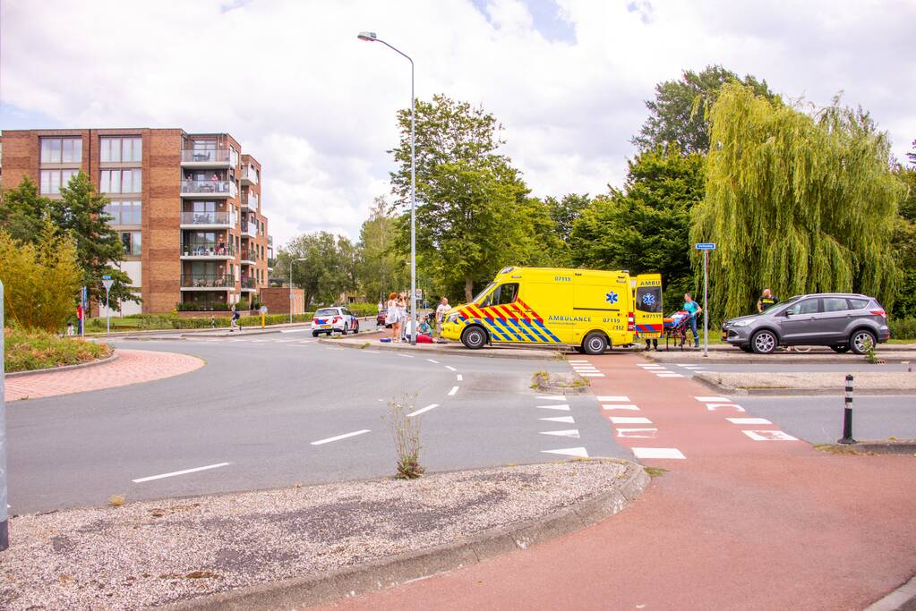 Driewieler vliegt uit de bocht